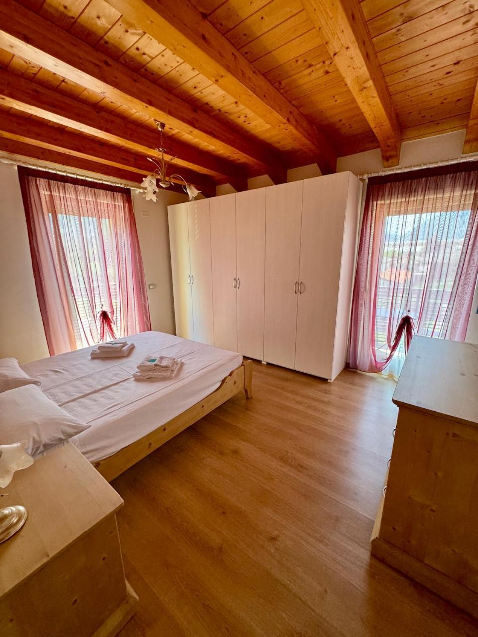 Ai Fol 6 - Stazione E Centro Apartman Feltre Kültér fotó