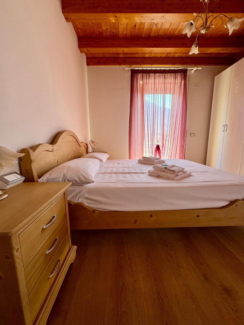 Ai Fol 6 - Stazione E Centro Apartman Feltre Kültér fotó